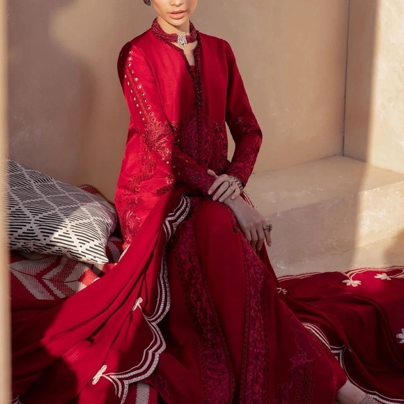 NWT Saira Rizwan Korean Raw Silk 4 piece with slip - Picture 2 of 9